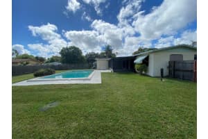 704 Anita St, Fort Pierce, FL 34982 Sold 02/10/25