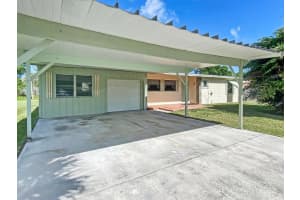 704 Anita St, Fort Pierce, FL 34982 Sold 02/10/25