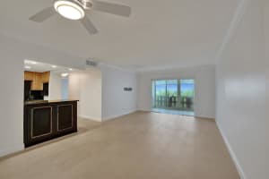 4350 Hillcrest Dr 715, Hollywood, FL 33021 Sold 09/25/24