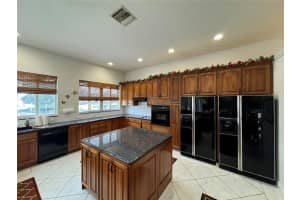 2864 NE 26th Pl, Fort Lauderdale, FL 33306 Sold 12/06/24