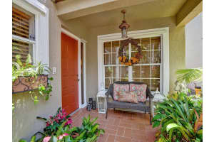 10800 NW 10th St, Plantation, FL 33322 Sold 09/30/24