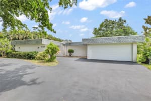 5707 WHITE HICKORY CIR, Tamarac, FL 33319 Sold 09/19/24