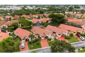 721 SW 113th Ter, Pembroke Pines, FL 33025 Sold 09/20/24