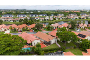 721 SW 113th Ter, Pembroke Pines, FL 33025 Sold 09/20/24