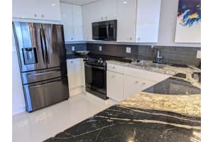 1800 Andrews Ave 6B, Fort Lauderdale, FL 33311 Sold 10/04/24