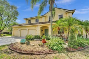 817 Crestview Cir, Weston, FL 33327 Sold 12/05/24