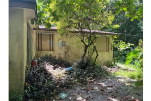 2750 S Hiatus Rd, Davie, FL 33330 Sold 01/13/25