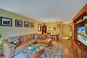 233 NE 14th Ave 203, Hallandale Beach, FL 33009 Sold 01/08/25