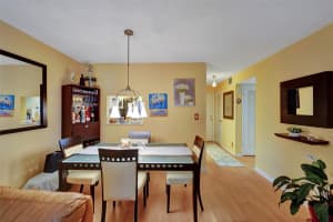 233 NE 14th Ave 203, Hallandale Beach, FL 33009 Sold 01/08/25