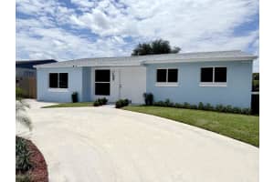 160 SW 70th Way, Margate, FL 33068 Sold 10/04/24
