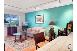 801 NE 18th Ct 404, Fort Lauderdale, FL 33305 Sold 12/19/24