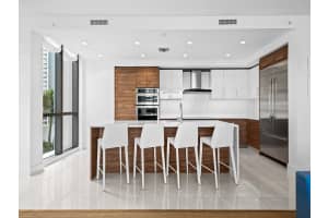 100 E Las Olas Blvd 1701, Fort Lauderdale, FL 33301 Sold 10/15/24