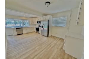 14110 Lake Candlewood Ct, Miami Lakes, FL 33014 Sold 12/18/24