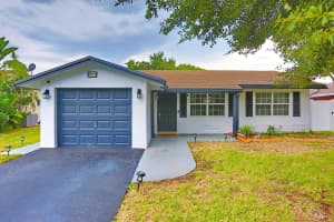 8015 NW 95th Ln, Tamarac, FL 33321 Sold 10/28/24