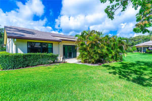 14 Ridge Pointe Dr D, Boynton Beach, FL 33435 Sold 09/23/24