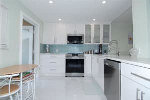 620 NE 12th Ave 202, Hallandale Beach, FL 33009 - MLS#F10455699