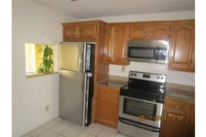 10442 Sunrise Lakes Blvd 111, Sunrise, FL 33322 Sold 02/18/25