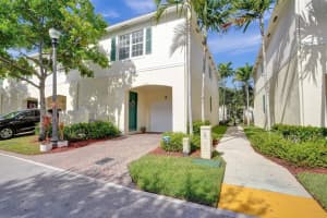 713 SW 2nd Ave 713, Pompano Beach, FL 33060 Sold 12/09/24