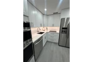 6000 NE 22nd Way 5C, Fort Lauderdale, FL 33308 Sold 11/15/24