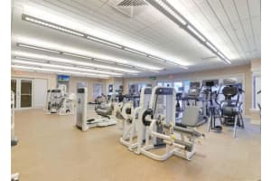 20000 E Country Club Dr PH 04, Aventura, FL 33180 Sold 03/31/25