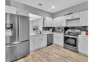 5529 NW 90th Ave, Sunrise, FL 33351 Sold 09/26/24