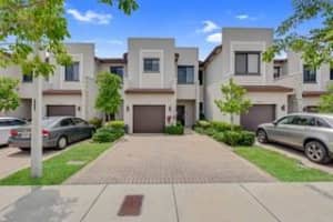 21332 NE 2nd Ct 21332, Miami, FL 33179 Sold 10/31/24