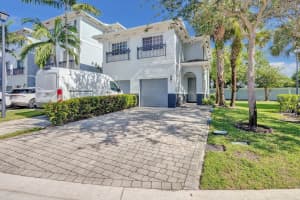 3579 NW 14th Ct, Fort Lauderdale, FL 33311 Sold 12/04/24
