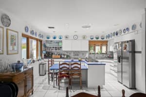 220 SE 1st St, Dania Beach, FL 33004 Sold 12/11/24