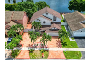 1001 SW 98th Ave, Pembroke Pines, FL 33025 Sold 11/12/24