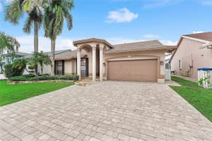 9888 NW 54th Pl, Coral Springs, FL 33076 Sold 02/19/25