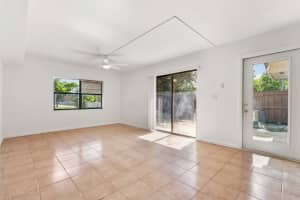 2425 W 67th Pl 11-9, Hialeah, FL 33016 Sold 10/01/24