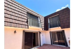 5846 SE Riverboat Dr 319, Stuart, FL 34997 Sold 10/17/24