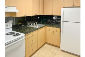 7012 NW 179th St 209, Hialeah, FL 33015 Sold 12/04/24