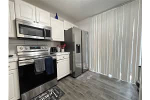 1127 Sussex Dr, North Lauderdale, FL 33068 Sold 12/06/24