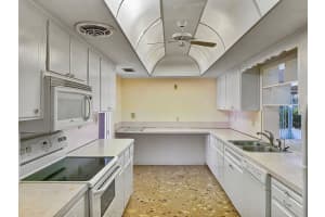 1431 S Ocean Blvd #81, Lauderdale By The Sea, FL 33062 Sold 05/09/25