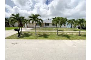 540 NE 38th St, Deerfield Beach, FL 33064 Sold 05/19/25