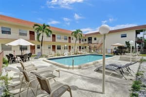 415 NE 2nd St 121, Hallandale Beach, FL 33009 Sold 09/30/24