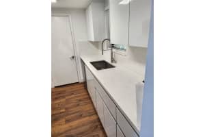 890 N Federal Hwy 101, Lantana, FL 33462 Sold 03/03/25