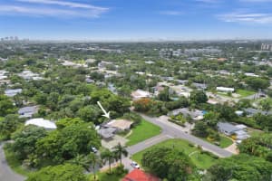 309 NE 26th Dr, Wilton Manors, FL 33334 Sold 01/02/25
