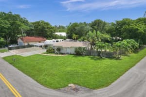309 NE 26th Dr, Wilton Manors, FL 33334 Sold 01/02/25