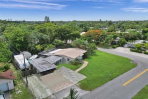 309 NE 26th Dr, Wilton Manors, FL 33334 Sold 01/02/25