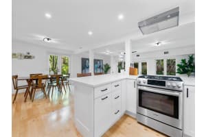 708 SE 9th St, Fort Lauderdale, FL 33316 Sold 11/15/24