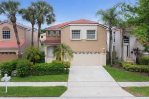 10843 NW 12th Ct, Plantation, FL 33322 Sold 10/03/24