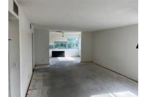 9561 Sunrise Lakes Blvd 310, Sunrise, FL 33322 Sold 04/07/25