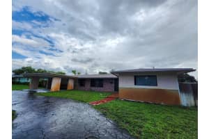 480 SW 54TH AVE, Plantation, FL 33317 Sold 05/30/25