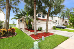 271 NW 151st Ave, Pembroke Pines, FL 33028 Sold 02/21/25