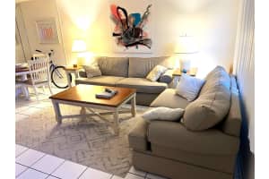 28 NE 20th Ct 5B, Wilton Manors, FL 33305 Sold 11/20/24