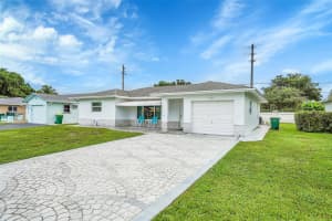 9706 NW 70th Street, Tamarac, FL 33321 Sold 10/31/24