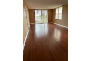 1000 Colony Point Cir 414, Pembroke Pines, FL 33026 Sold 12/30/24