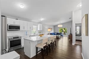 438 SW 204th Ave, Pembroke Pines, FL 33029 Sold 12/04/24